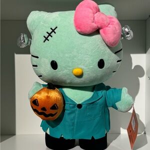 Hello Kitty Frankenstein Greeter